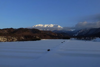 朝陽に輝く大山南壁