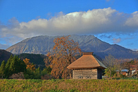 御机の里から大山を望む