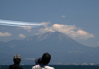 ブルーインパルスと大山