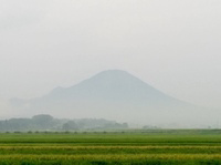 神坐す山「大山」