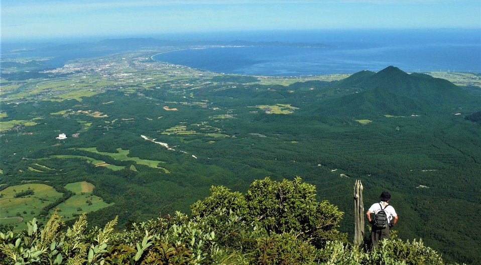 1_大山８合目付近から望む弓ヶ浜半島.JPG